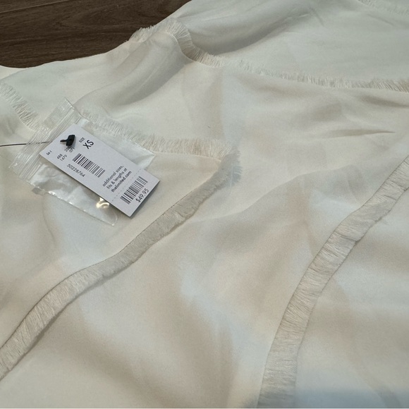 The Limited Cream Fringe Tank NWT size xs - Picture 5 of 6